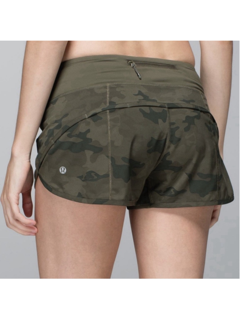 RARE Lululemon Speed Short 4-way Stretch Savasana Camo Fatigue Green 2.5” Sz 6
